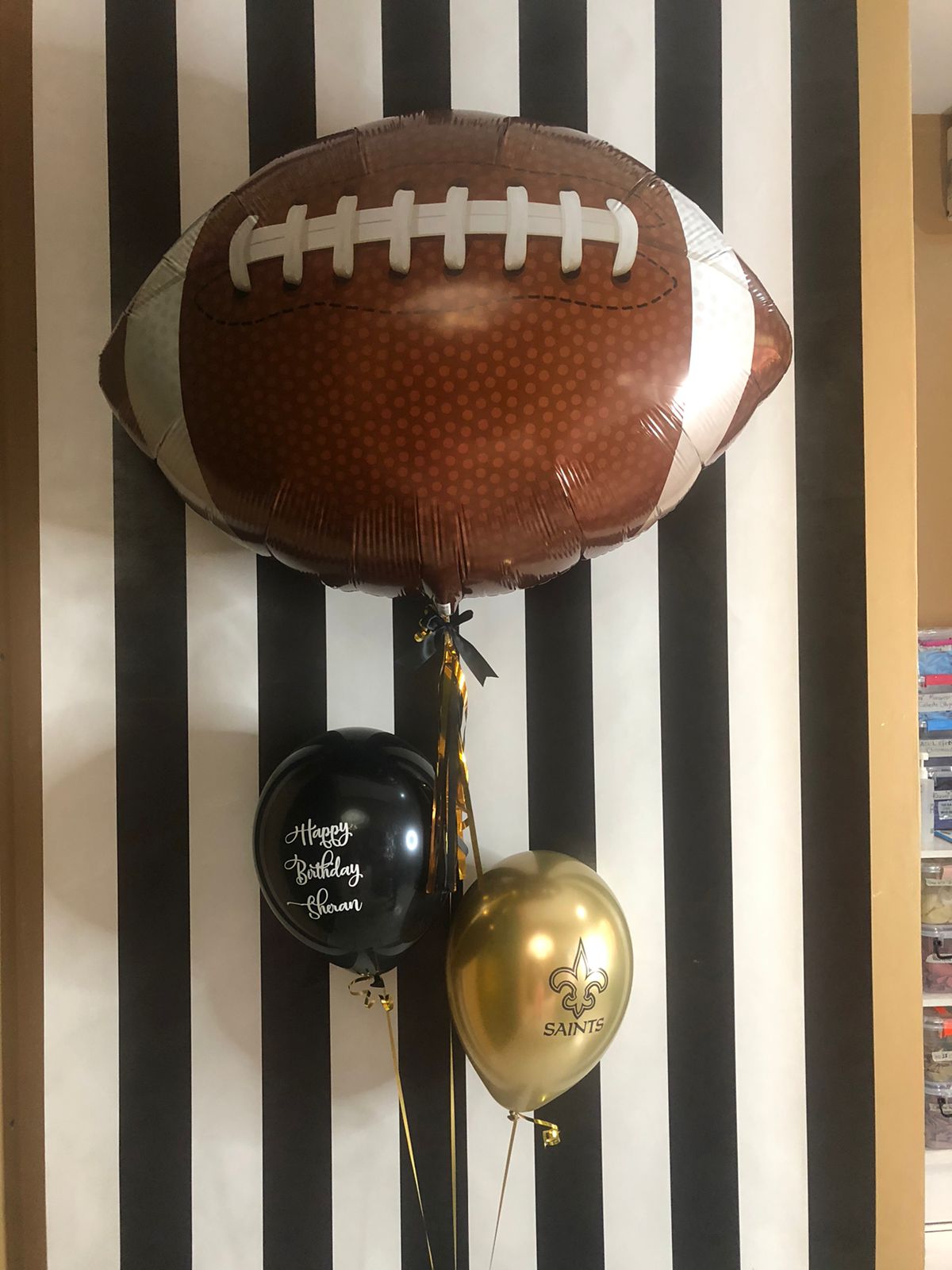 Football Bouquet & 2 Balloons