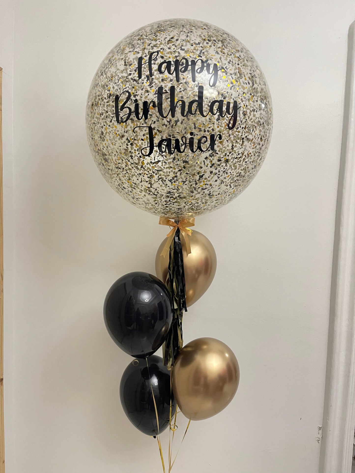 Birthday ‘’24’’ Black & Gold Bouquet + 4 Balloons