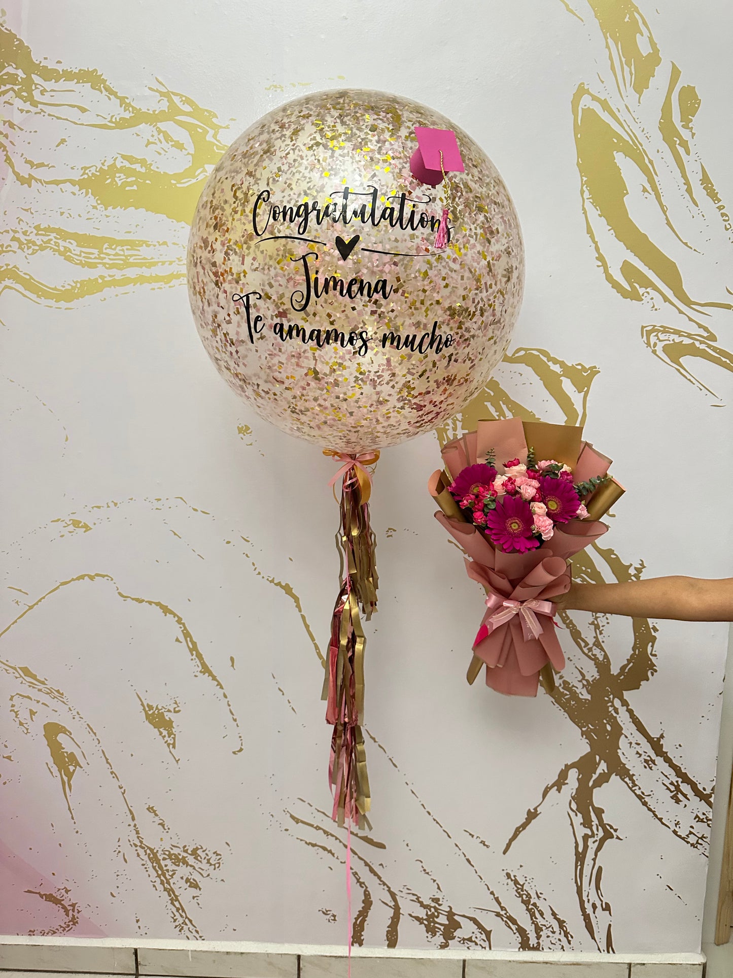 Big Fucsia Balloon & Harmony Bouquet