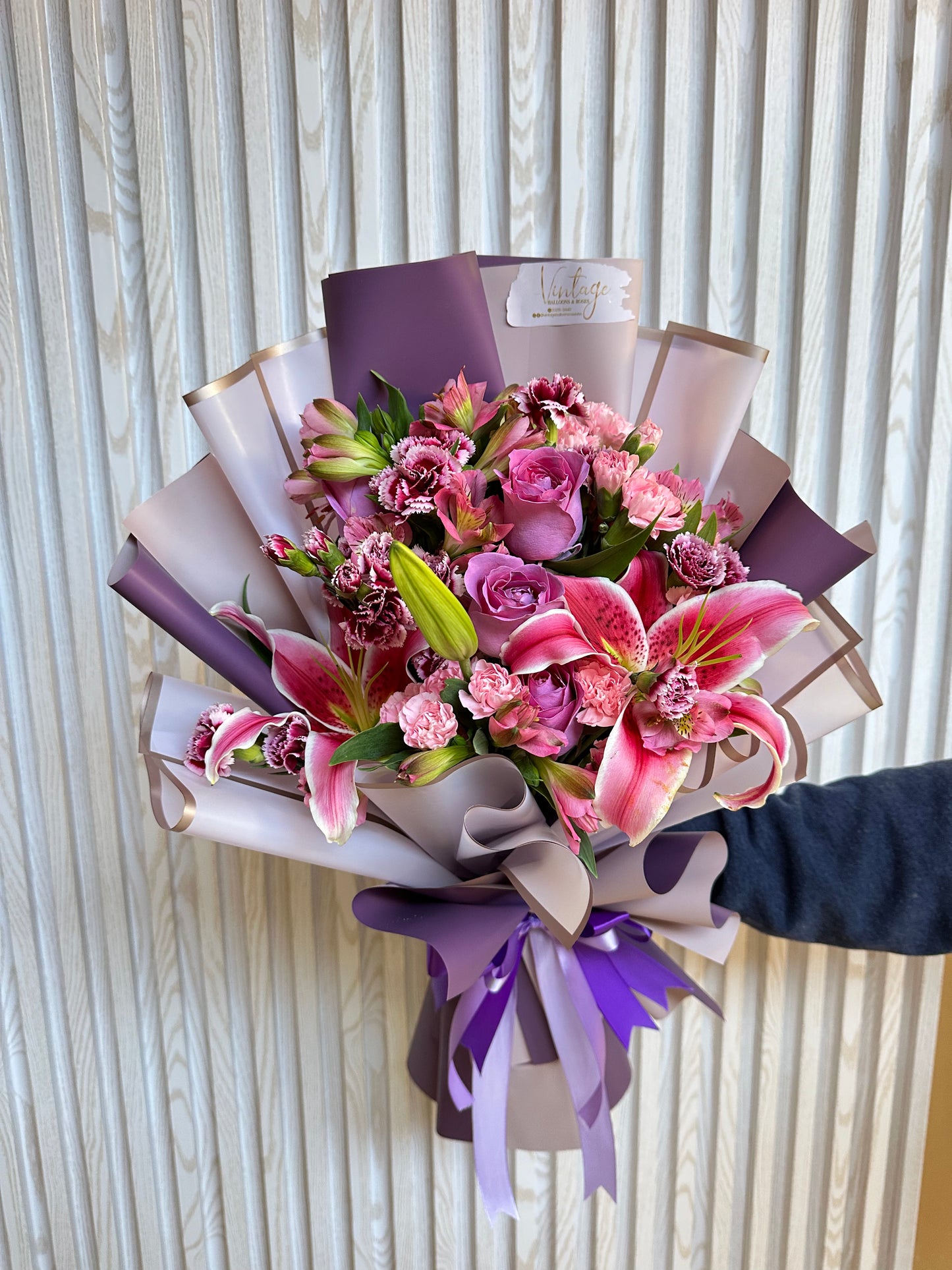 Lily Bouquet & Grad Balloons