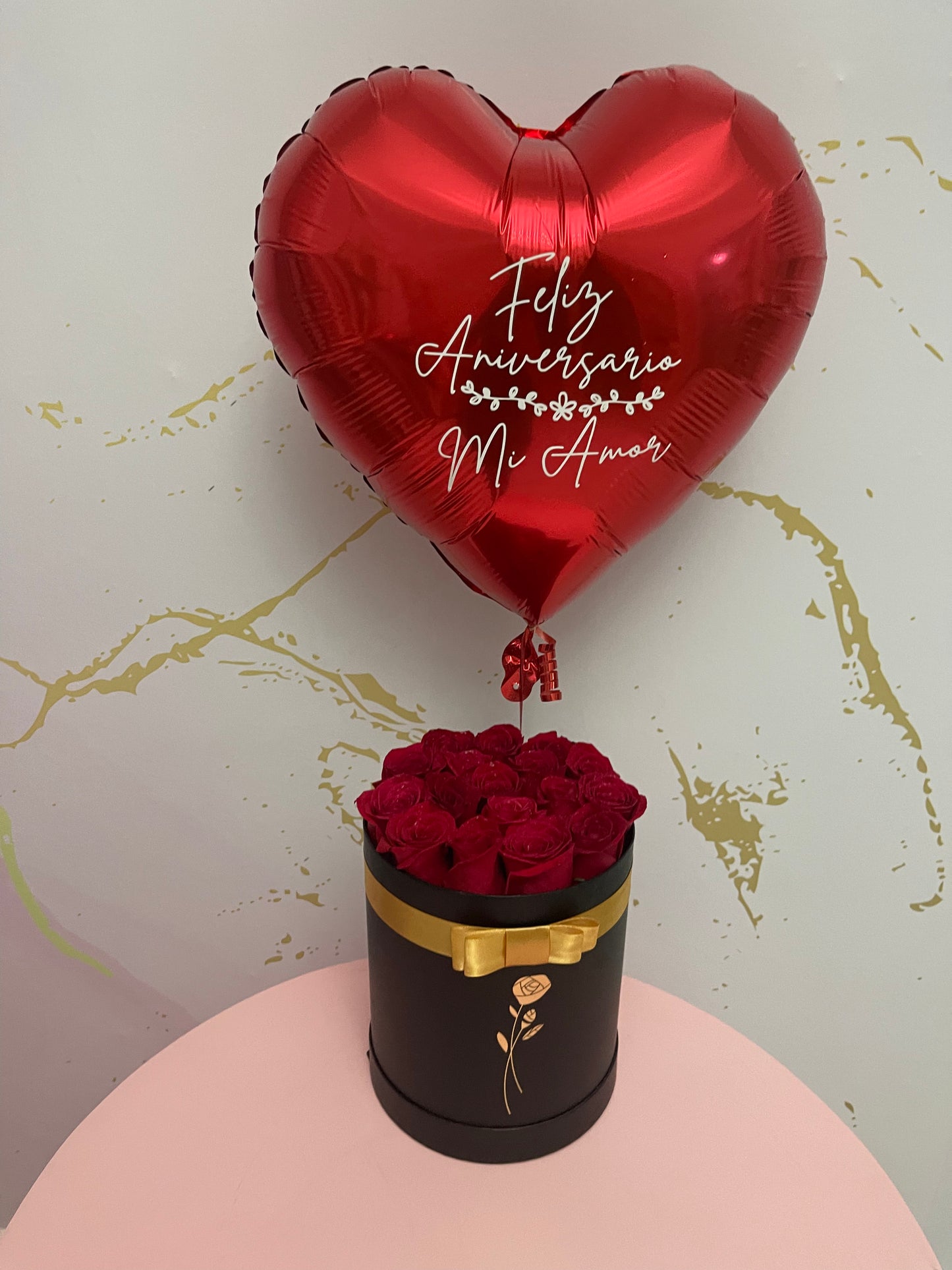 Round Roses Box & Heart Balloon