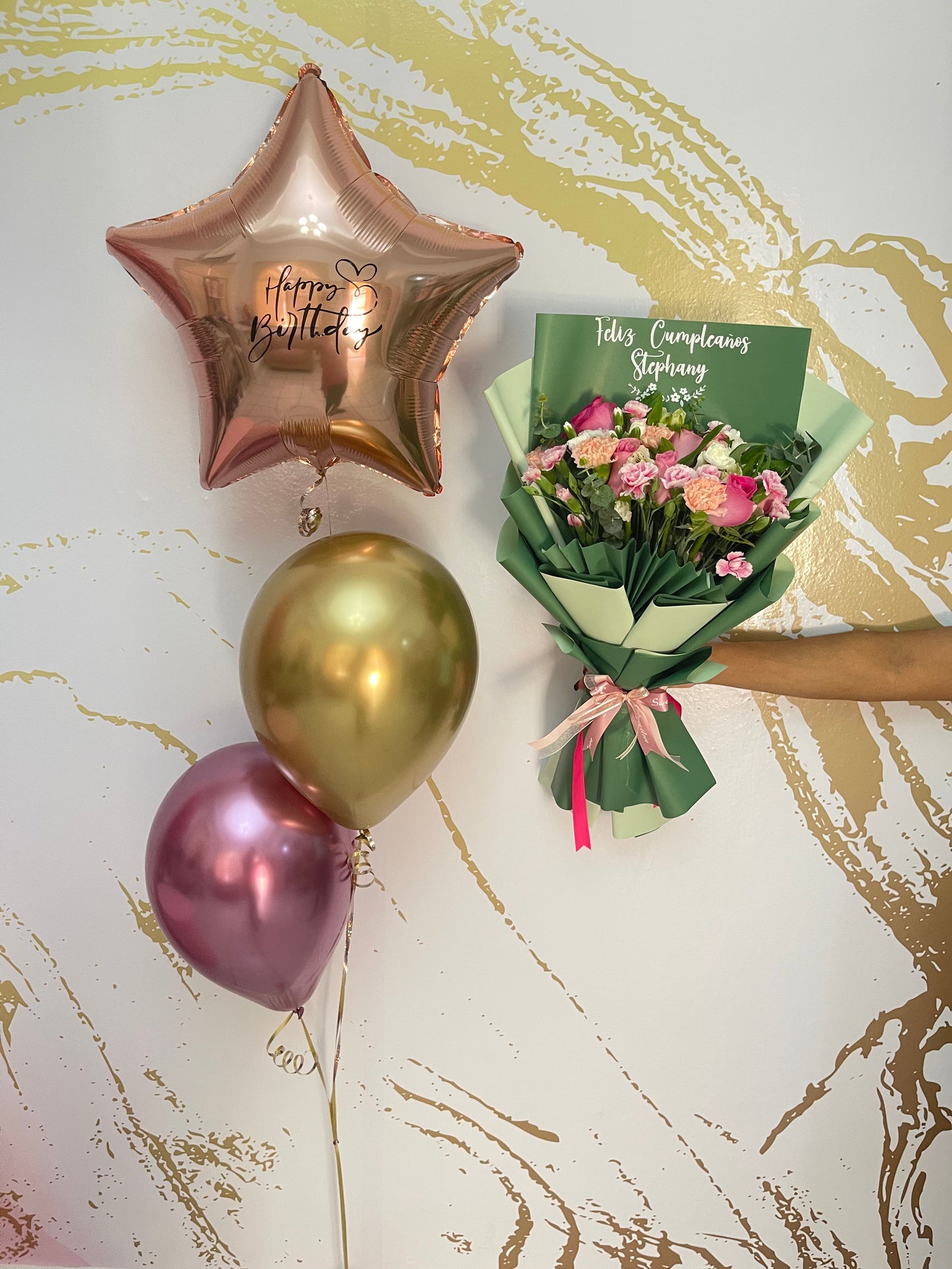 Garden Bouquet+ Rose Gold Balloons