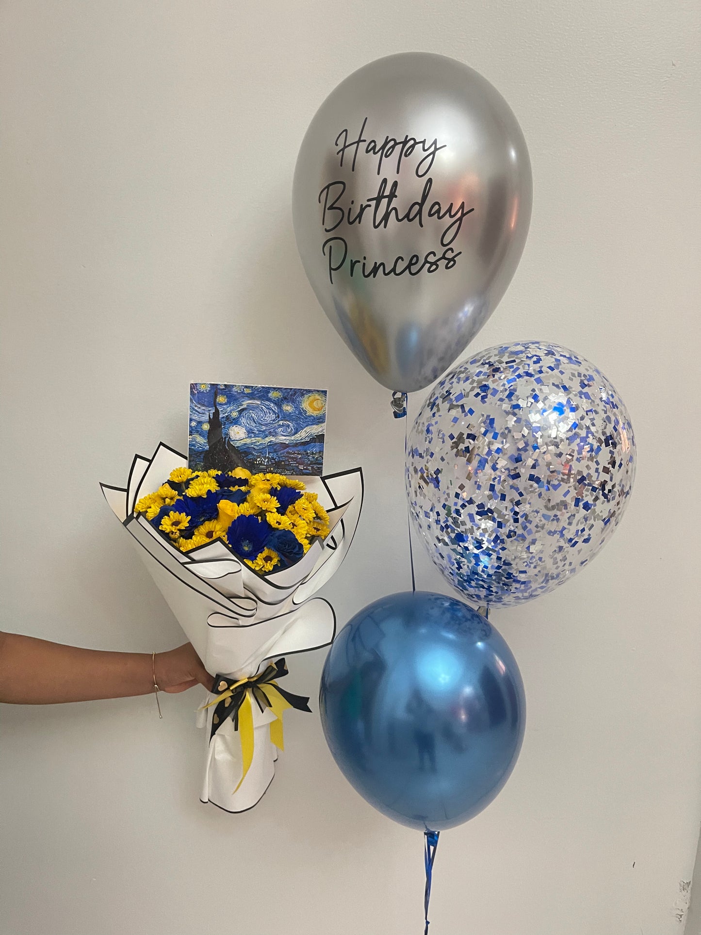 Van Gogh Bouquet & Balloons